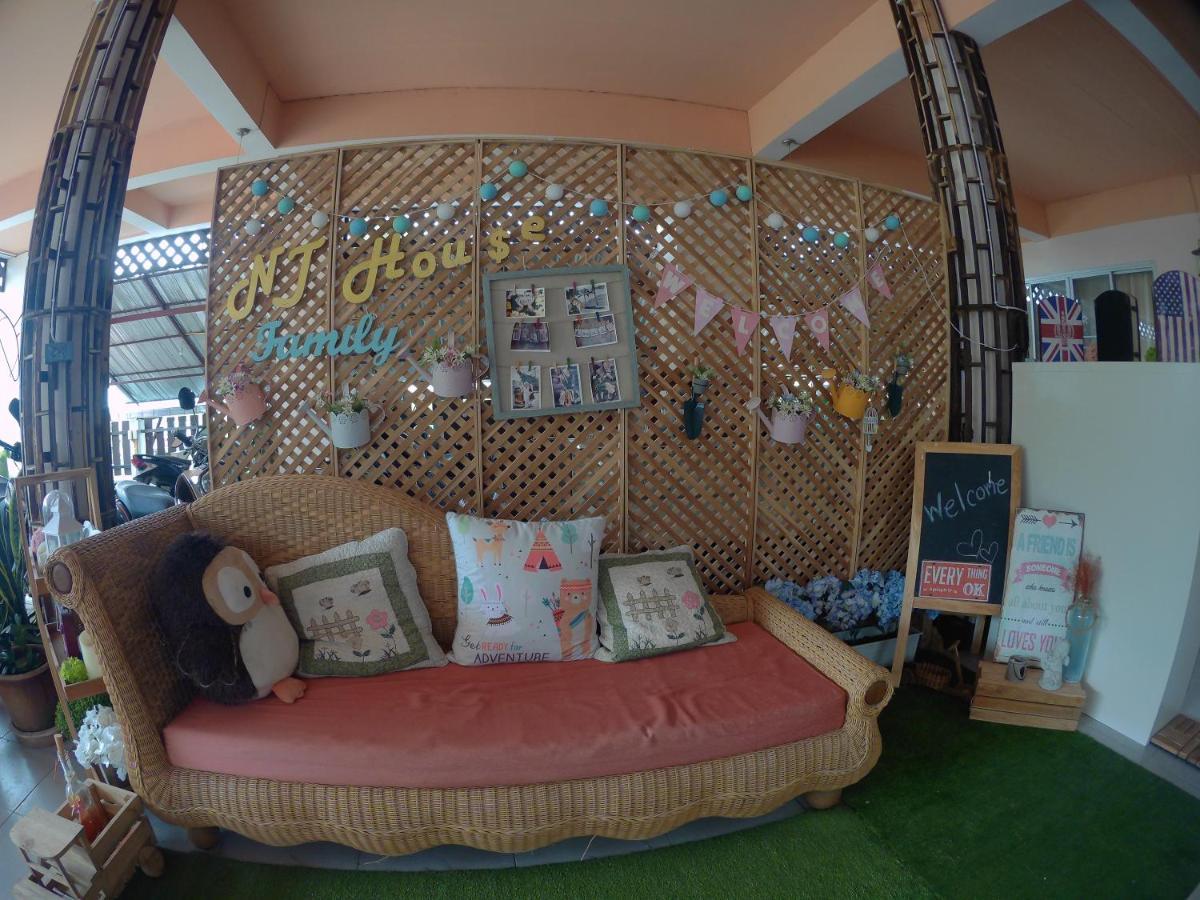 Bed and Breakfast Nt House à Chiang Rai Extérieur photo